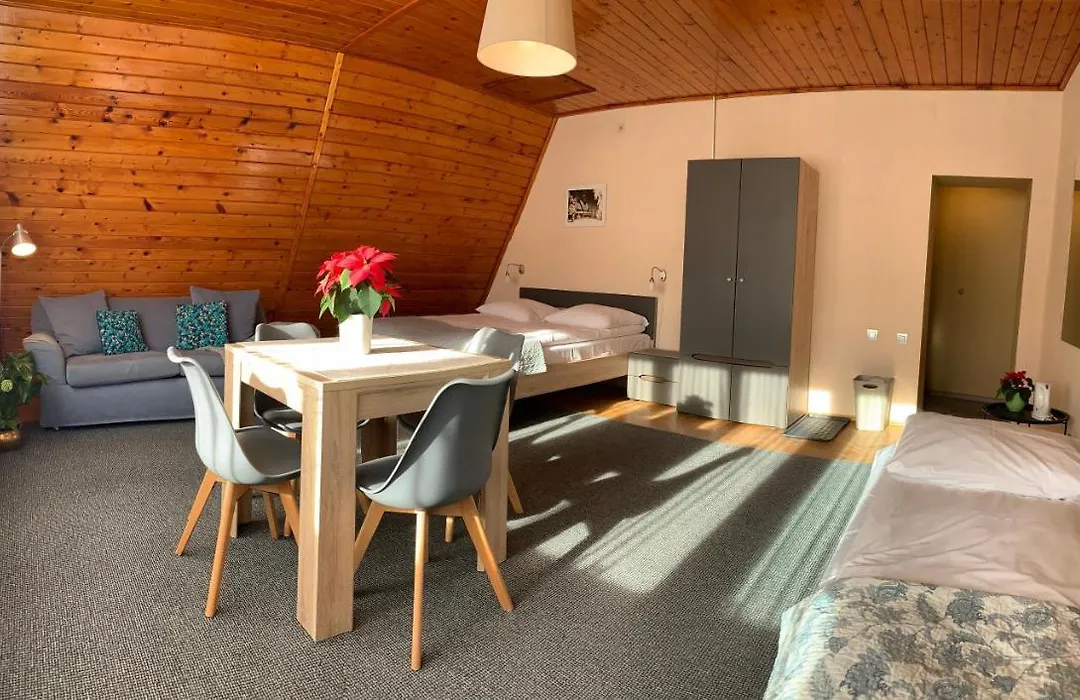Pensjonat Paradise Karpacz Górny Restauracja Viva La Pizza-1